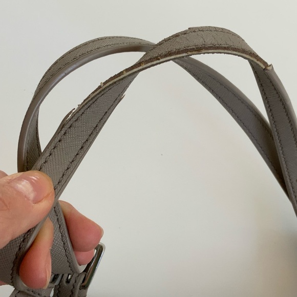 Tory Burch Leather York Tote Grey Saffiano Leather Purse - Picture 5 of 16